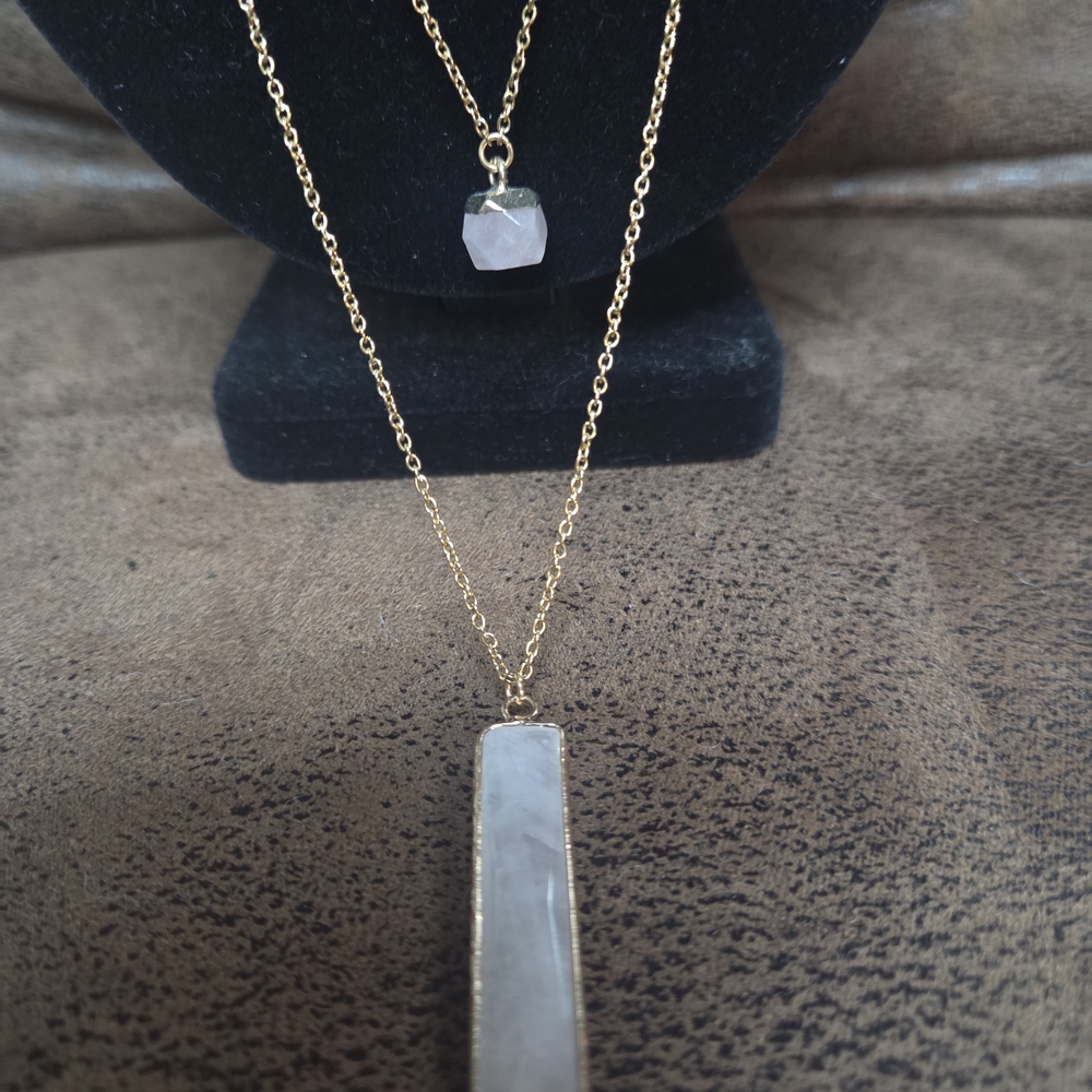 Elegant Gold and light pink (rose quartz) Pendant Necklace